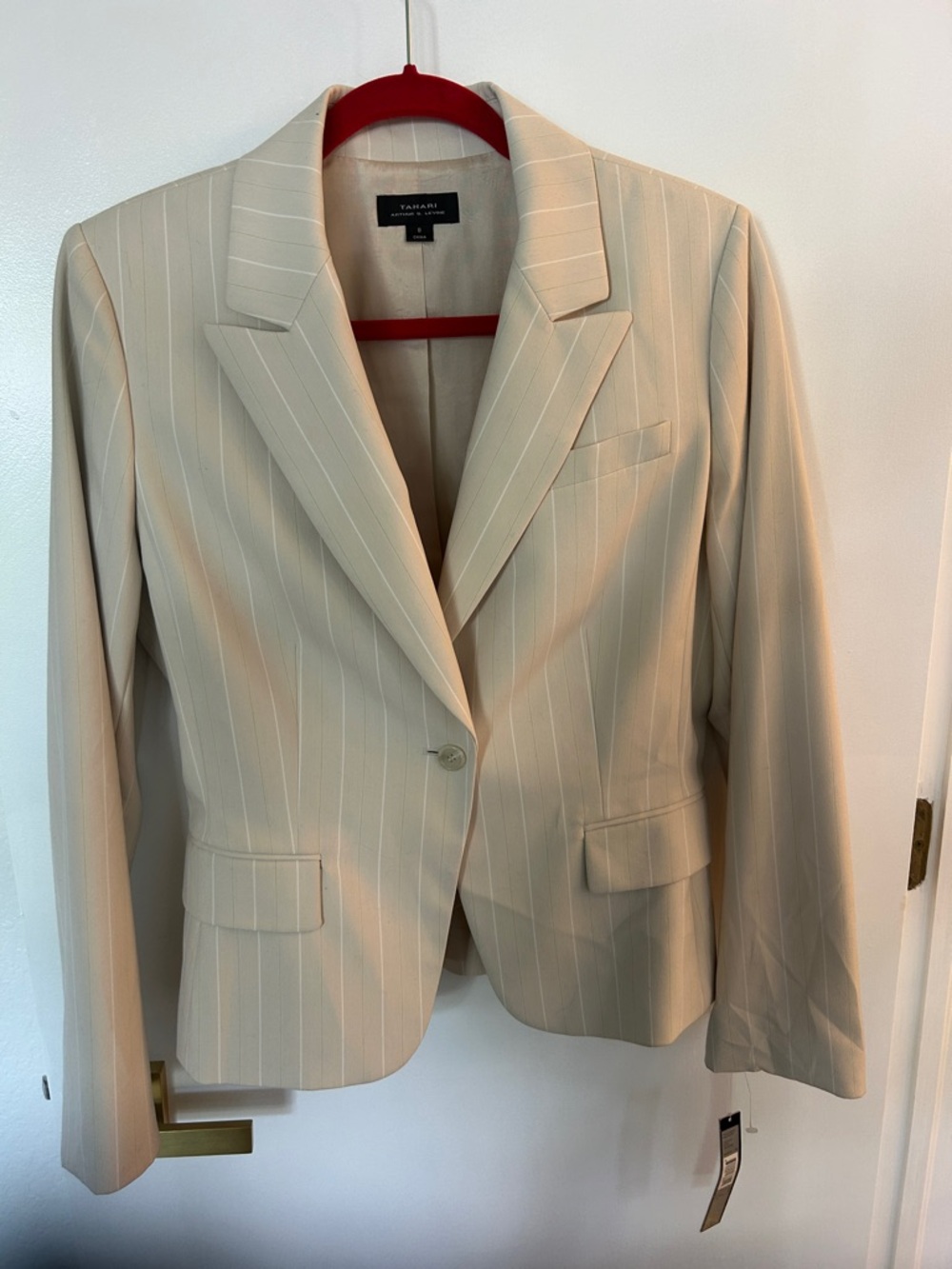 Tahari Cream Pinstripe Notch-Lapel Blazer new with tags
